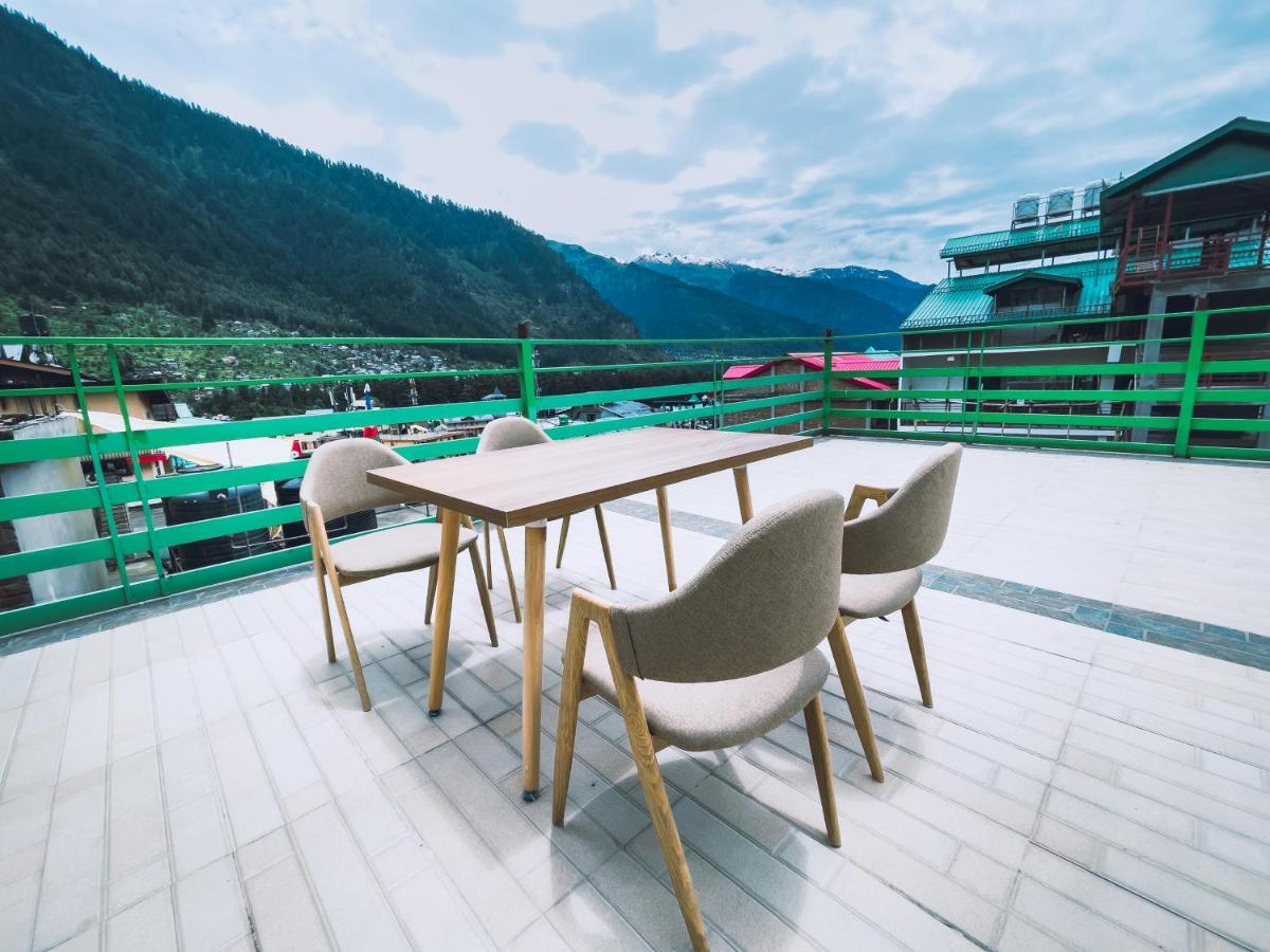Hotel New Vistas Manāli Exterior foto