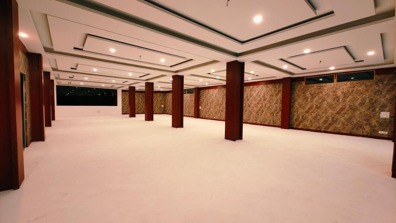 Hotel New Vistas Manāli Exterior foto